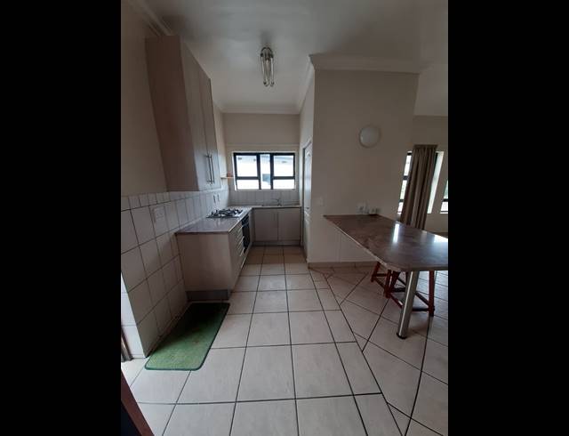 3 BEDROOM TOWNHOUSE FOR SALE IN BOT RIVER